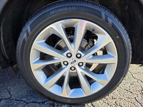 Used 2021 Ford Explorer Platinum image 35