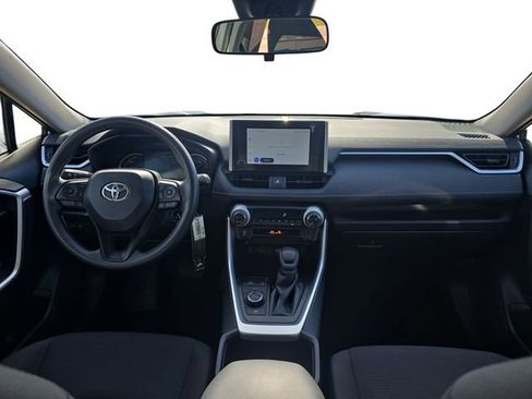 Used 2025 Toyota RAV4 LE AWD/4WD image 10