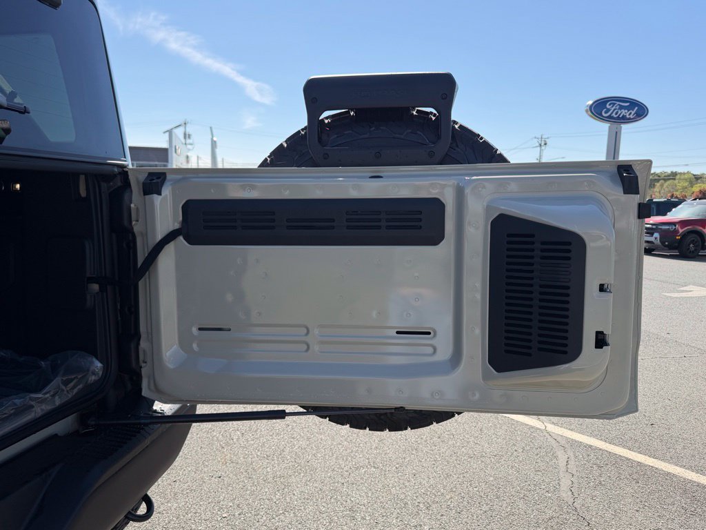 New 2026 Ford Bronco Raptor AWD/4WD image 6