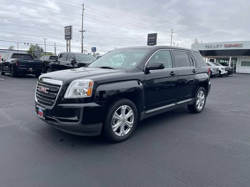Used 2017 GMC Terrain SLE FWD image 1