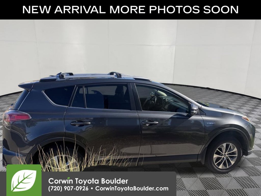 Used 2016 Toyota RAV4 XLE w/ Convenience Package AWD/4WD image 9