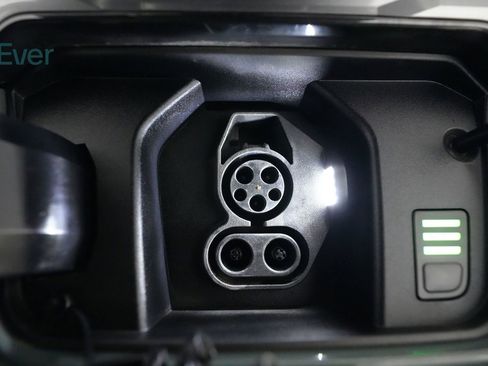 Used 2023 Kia Niro Wave w/ Wave Preserve Package image 10