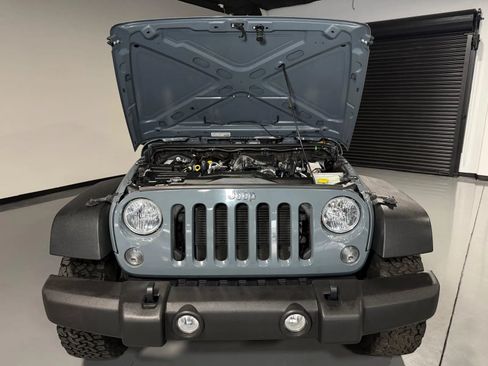 Used 2014 Jeep Wrangler Sport w/ Quick Order Package 24S AWD/4WD image 7