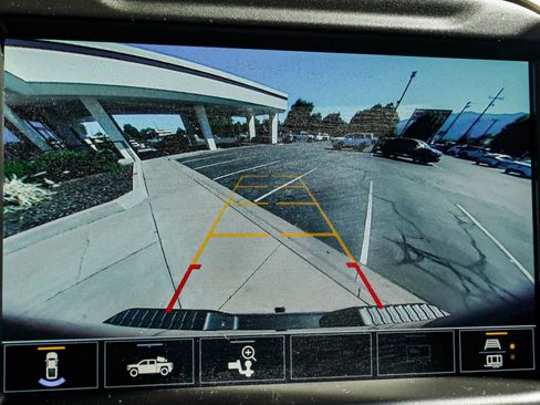 Used 2022 Chevrolet Silverado 1500 LTZ w/ LTZ Premium Package AWD/4WD image 45