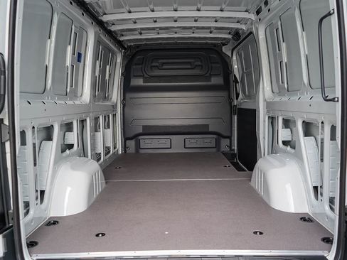 Used 2026 Mercedes-Benz Sprinter 2500 image 19