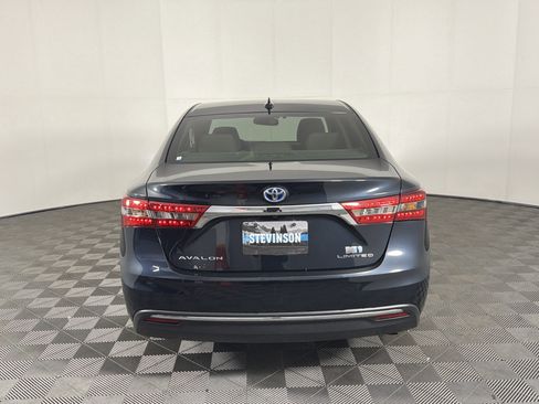 Used 2018 Toyota Avalon Limited w/ Carpet Mat Package FWD image 27