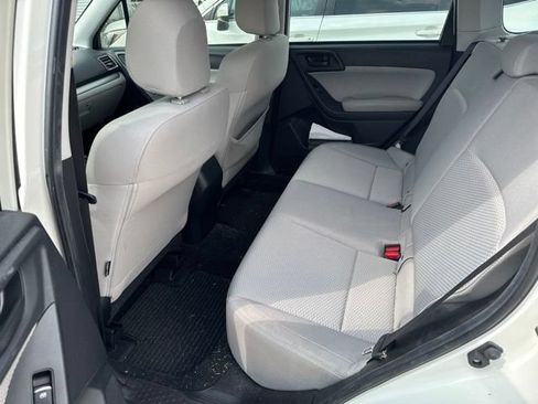 Used 2017 Subaru Forester 2.5i w/ Alloy Wheel Package AWD/4WD image 4