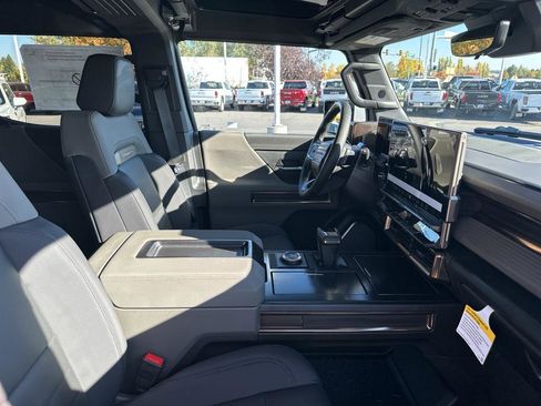 New 2025 GMC Hummer EV 2X image 28