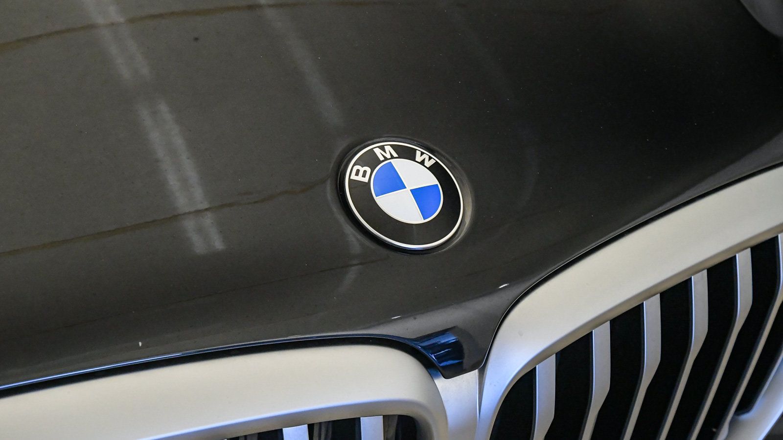 Used 2024 BMW X5 xDrive40i w/ Premium Package AWD/4WD image 8