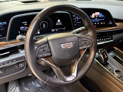 Certified 2022 Cadillac Escalade Premium Luxury w/ LPO, Radiant Package image 4