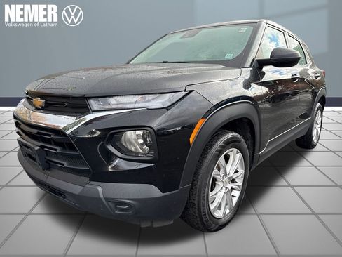 Used 2022 Chevrolet TrailBlazer LS image 1