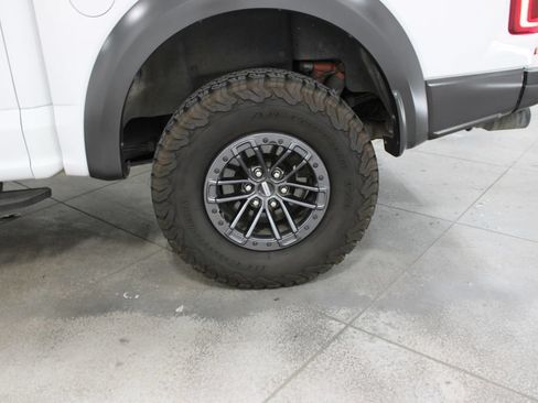 Used 2019 Ford F150 Raptor w/ Equipment Group 802A Luxury AWD/4WD image 41