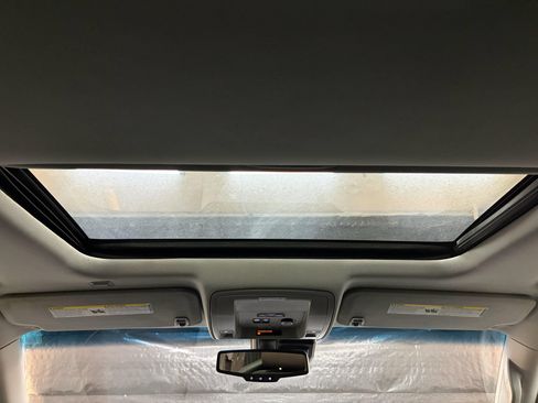Used 2015 Chevrolet Tahoe LT AWD/4WD image 16