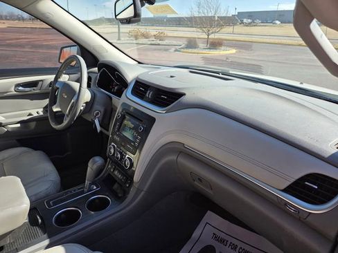 Used 2015 Chevrolet Traverse LT AWD/4WD image 35
