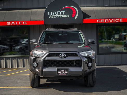 Used 2019 Toyota 4Runner SR5 Premium image 2