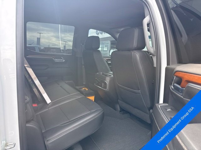 Used 2023 GMC Sierra 1500 Denali w/ Technology Package AWD/4WD image 6