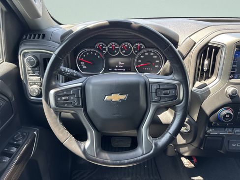Used 2021 Chevrolet Silverado 1500 LT AWD/4WD image 23