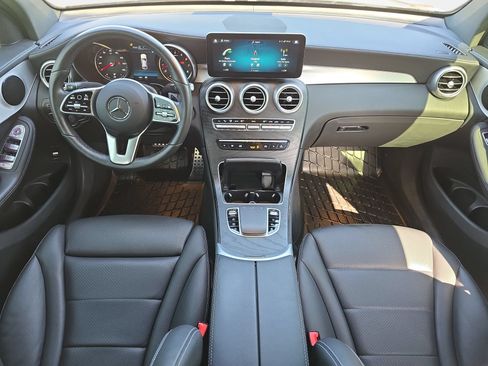 Used 2022 Mercedes-Benz GLC 300 4MATIC Coupe image 9