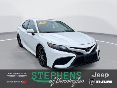 Used 2021 Toyota Camry SE w/ Cold Weather Package