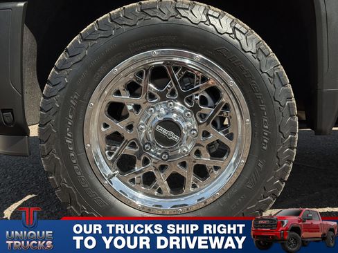 Used 2024 GMC Sierra 2500 Denali w/ Denali Reserve Package AWD/4WD image 11