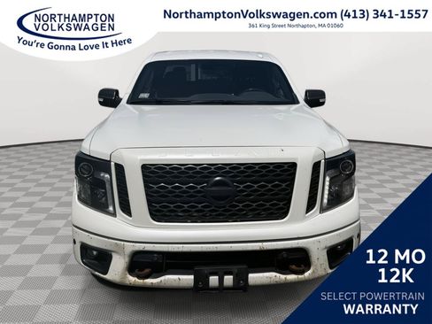 Used 2018 Nissan Titan SV w/ SV Convenience Package AWD/4WD image 1