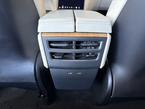 Used 2018 Tesla Model X 100D AWD/4WD image 19