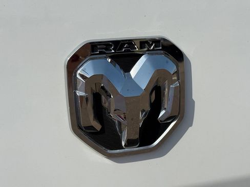 Used 2025 RAM ProMaster 2500 w/ U-Haul Equipment Group FWD image 5