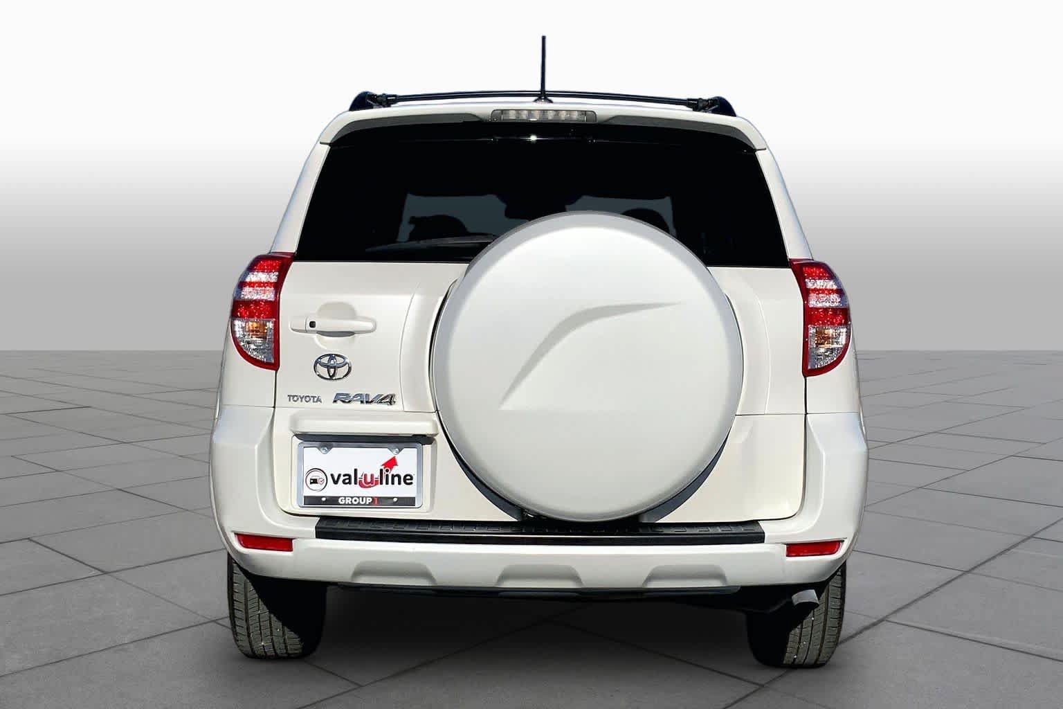 Used 2010 Toyota RAV4 Limited FWD image 4