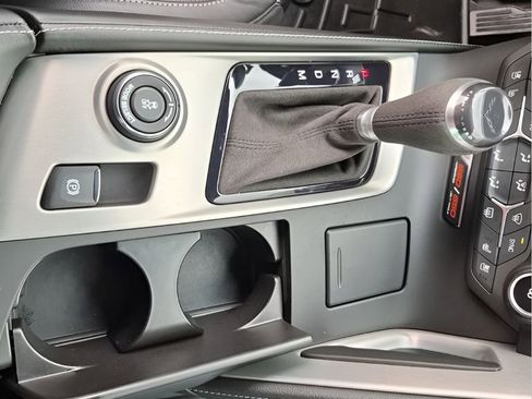 Used 2016 Chevrolet Corvette Z06 w/ Z07 Performance Package image 34