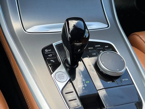 Used 2022 BMW X5 xDrive40i w/ Parking Assistance Package image 23