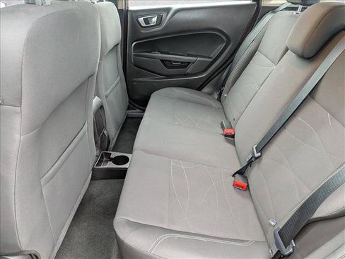 Used 2016 Ford Fiesta SE image 18