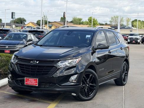Used 2021 Chevrolet Equinox LT image 2