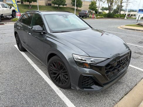 Used 2024 Audi SQ8 Premium Plus w/ S Sport Package AWD/4WD image 4