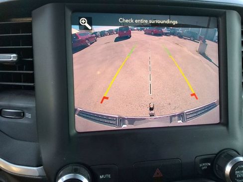 Used 2019 RAM 1500 Big Horn AWD/4WD image 16