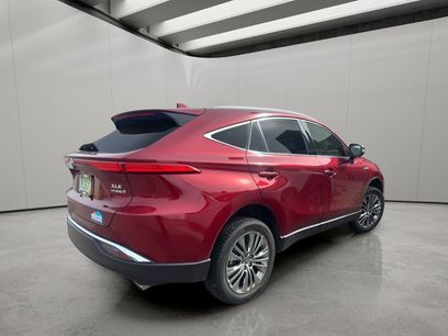 Used 2021 Toyota Venza XLE w/ Softex Package