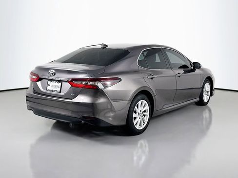 Used 2023 Toyota Camry LE FWD image 4