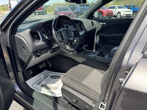 Used 2023 Dodge Charger SXT w/ Blacktop Package AWD/4WD image 11