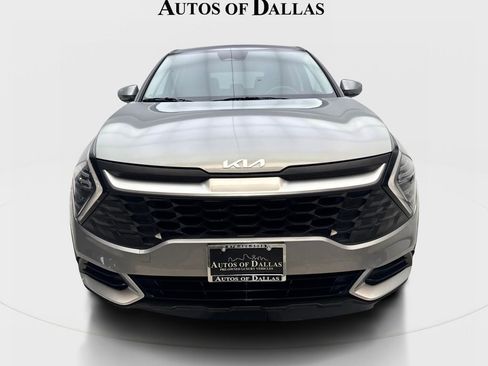 Used 2025 Kia Sportage LX FWD image 3