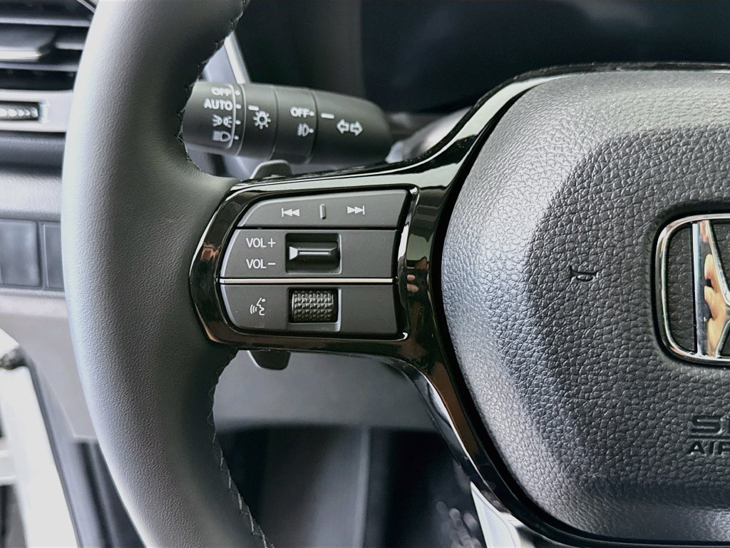 New 2026 Honda Pilot Touring image 11