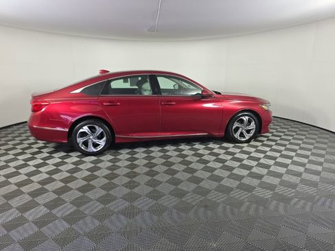 Used 2018 Honda Accord EX image 6