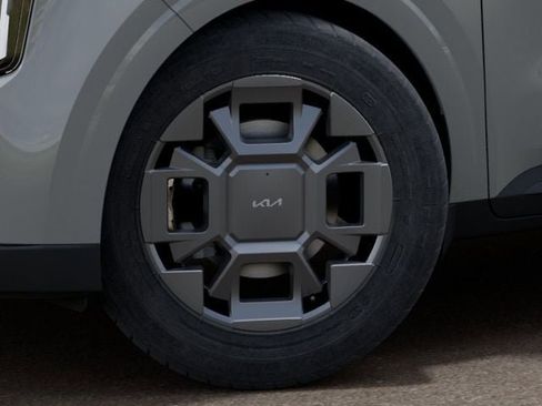 New 2026 Kia Carnival EX FWD image 9