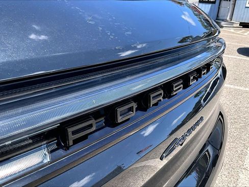 Used 2024 Porsche Cayenne AWD/4WD image 30
