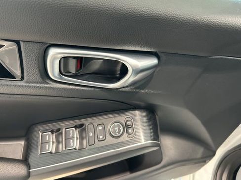 Used 2023 Honda Civic Sport Touring image 9