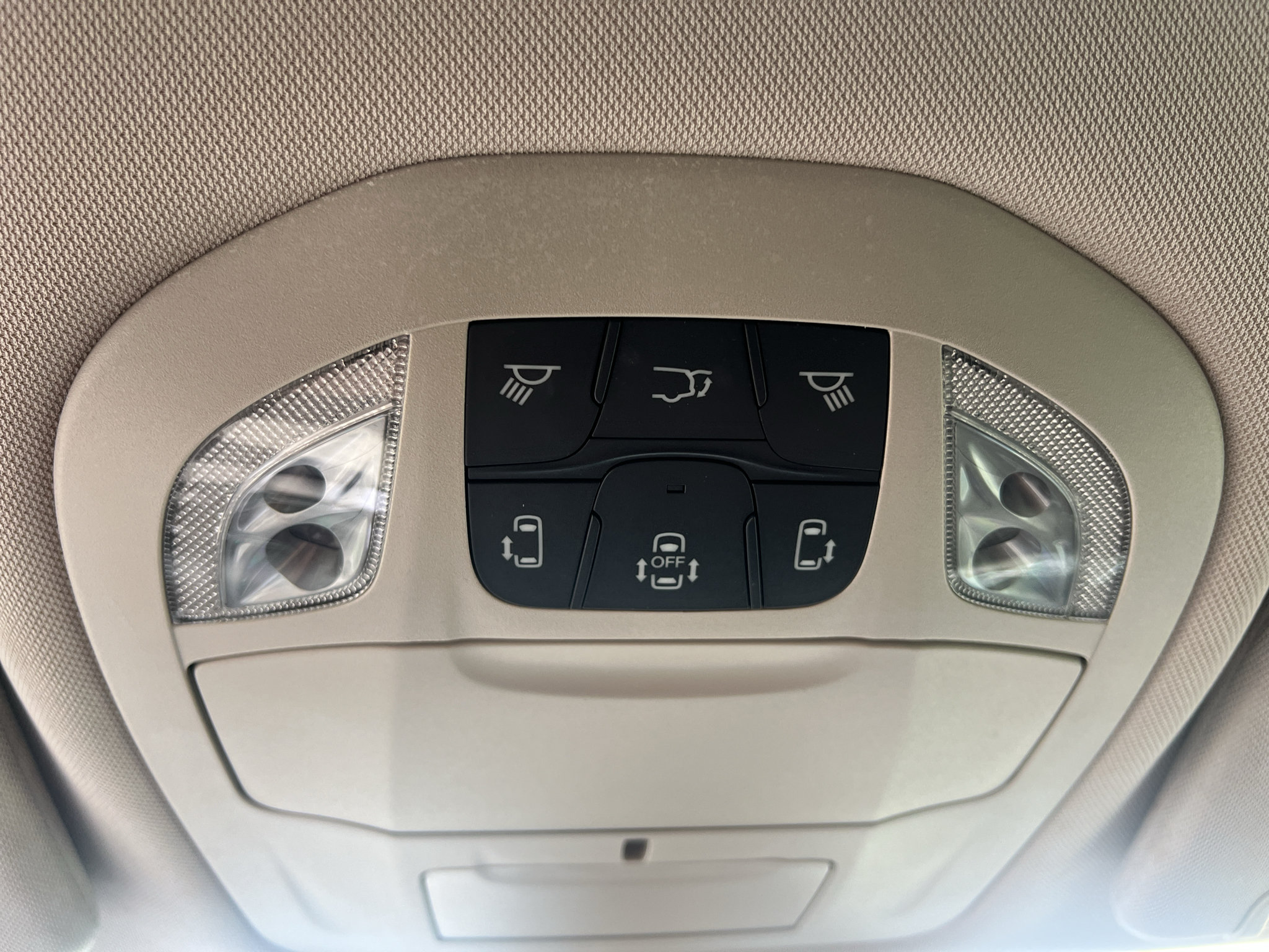 Used 2024 Chrysler Pacifica Touring-L FWD image 38