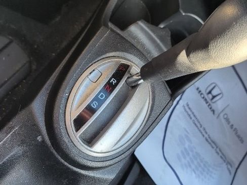 Used 2010 Honda Fit Sport image 22