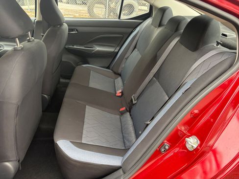 Used 2025 Nissan Versa SV image 33