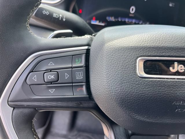 Used 2023 Jeep Grand Cherokee L Laredo RWD image 17