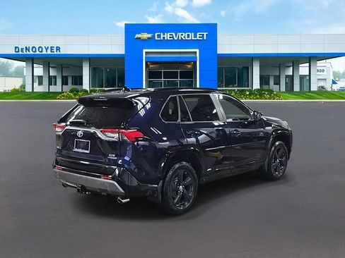 Used 2019 Toyota RAV4 XSE image 5