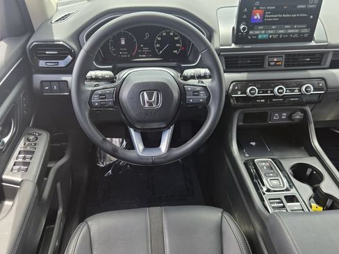 Certified 2024 Honda Pilot EX-L image 12