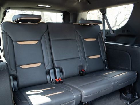 Used 2023 GMC Yukon XL AT4 image 19